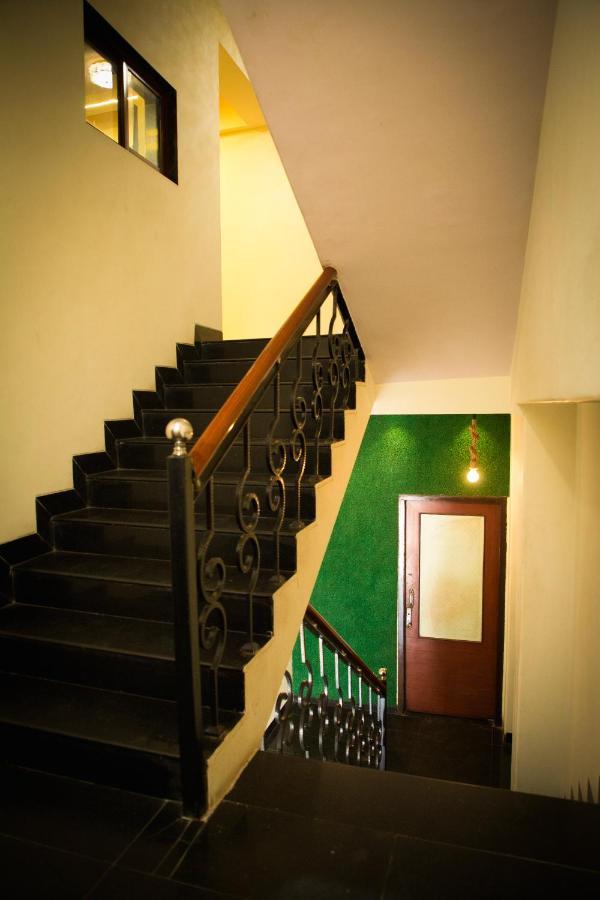 Hotel Ashoka Mire Экстерьер фото